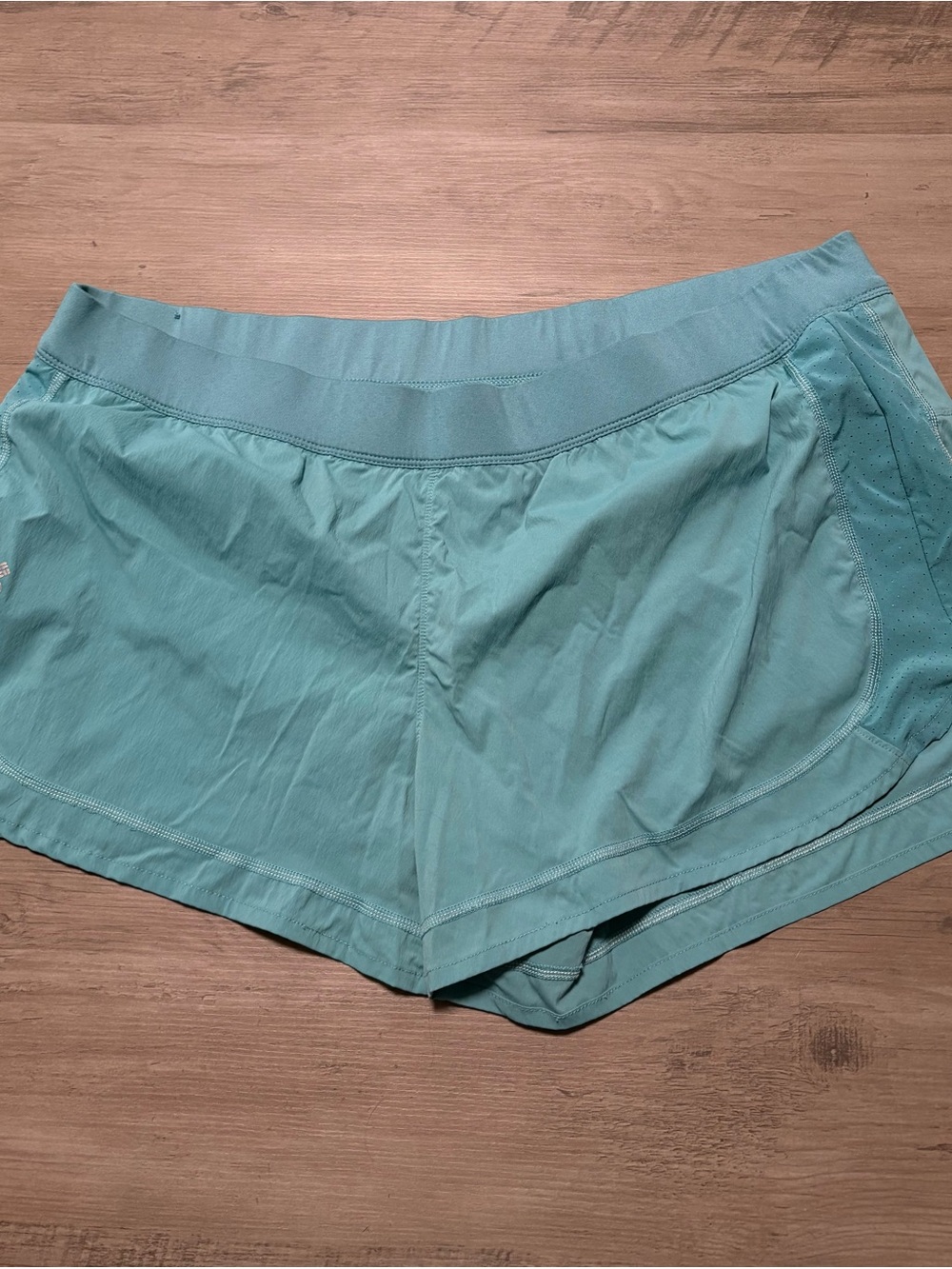 Columbia Teal Athletic Running Shorts size XL